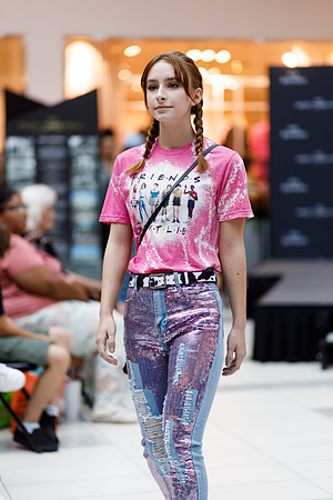 Back to school fashion show 2022-4525