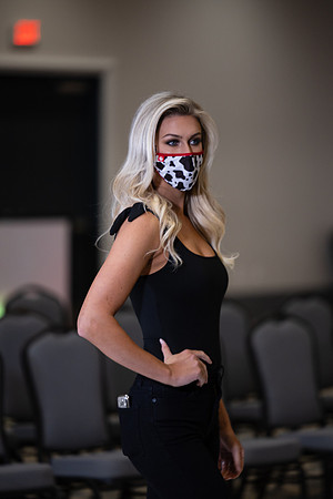 Charlotte Seen Fashion show November 2020-0317