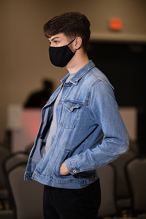 Charlotte Seen Fashion show November 2020-0328