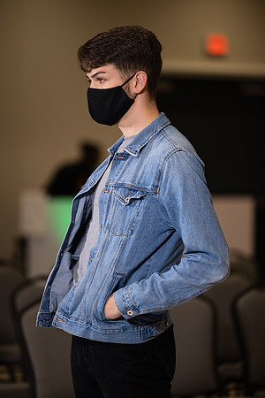Charlotte Seen Fashion show November 2020-0329