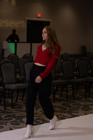 Charlotte Seen Fashion show November 2020-0346