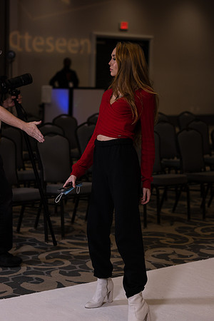 Charlotte Seen Fashion show November 2020-0349