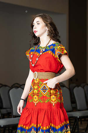 Charlotte Seen Fashion show November 2020-1930