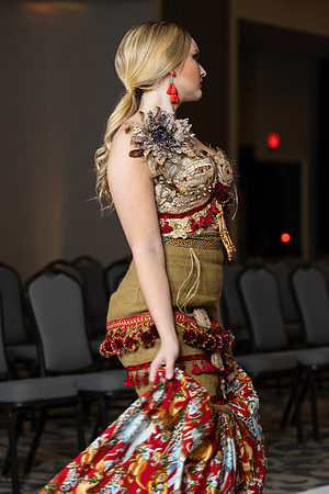 Charlotte Seen Fashion show November 2020-1942
