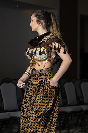 Charlotte Seen Fashion show November 2020-1960