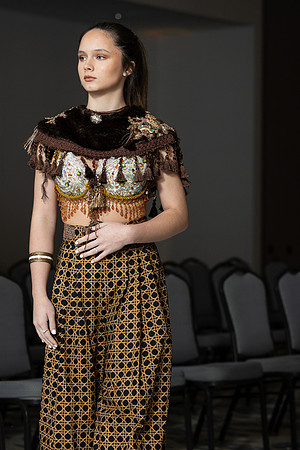 Charlotte Seen Fashion show November 2020-1970