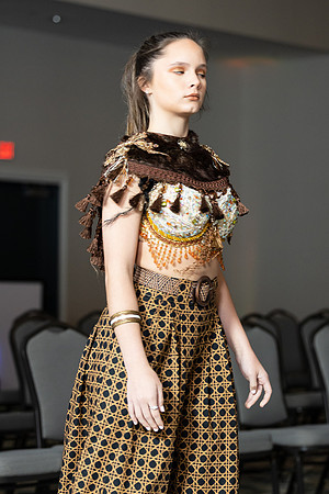 Charlotte Seen Fashion show November 2020-1983