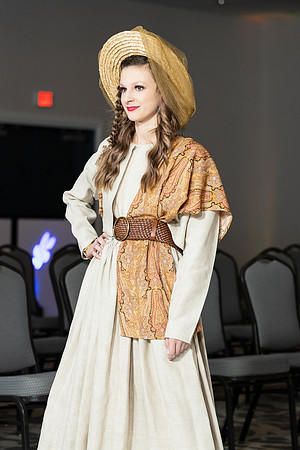 Charlotte Seen Fashion show November 2020-1986