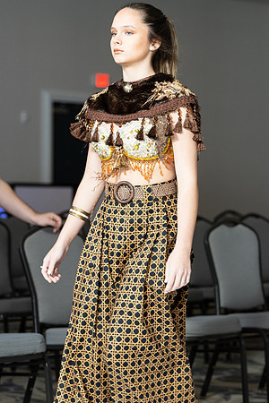 Charlotte Seen Fashion show November 2020-1992
