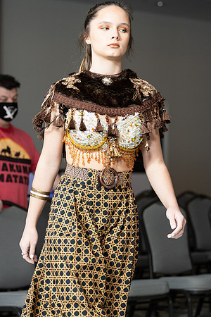 Charlotte Seen Fashion show November 2020-1993