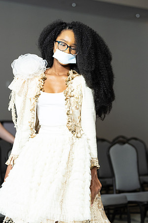 Charlotte Seen Fashion show November 2020-1994