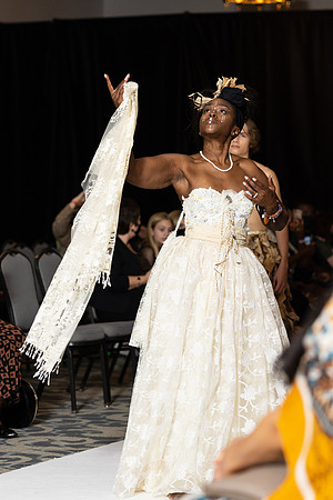 Charlotte Seen Fashion show November 2020-2016