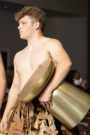 Charlotte Seen Fashion show November 2020-2036