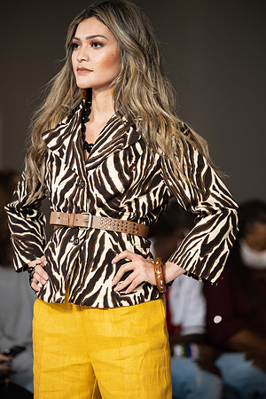 Charlotte Seen Fashion show November 2020-2083