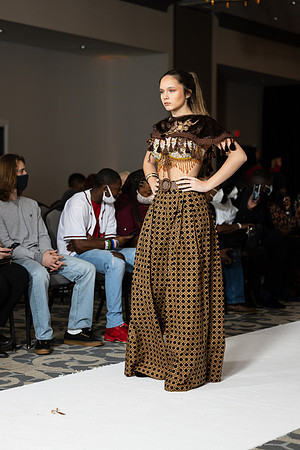 Charlotte Seen Fashion show November 2020-2125