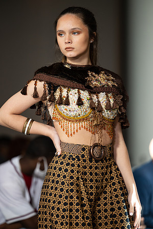 Charlotte Seen Fashion show November 2020-2130