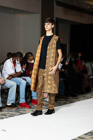 Charlotte Seen Fashion show November 2020-2139