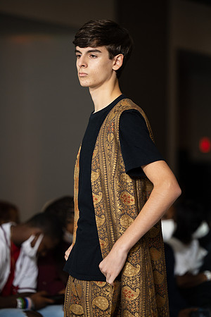 Charlotte Seen Fashion show November 2020-2142