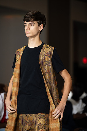 Charlotte Seen Fashion show November 2020-2143