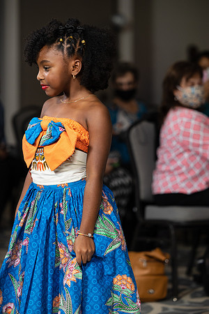Charlotte Seen Fashion show November 2020-2195