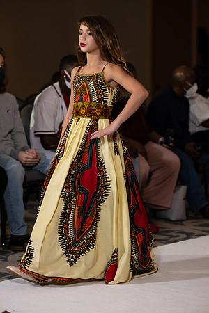Charlotte Seen Fashion show November 2020-2219