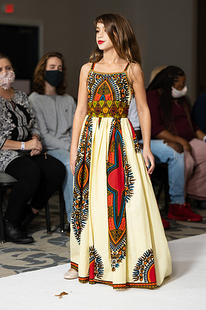 Charlotte Seen Fashion show November 2020-2222