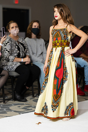 Charlotte Seen Fashion show November 2020-2220