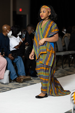 Charlotte Seen Fashion show November 2020-2250