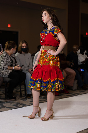 Charlotte Seen Fashion show November 2020-2274