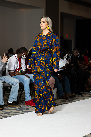 Charlotte Seen Fashion show November 2020-2277