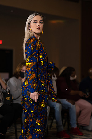 Charlotte Seen Fashion show November 2020-2288