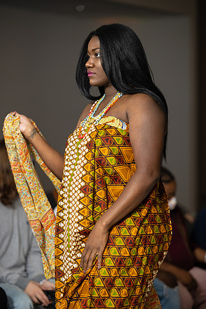 Charlotte Seen Fashion show November 2020-2298