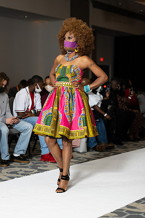 Charlotte Seen Fashion show November 2020-2304