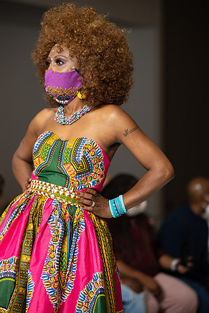 Charlotte Seen Fashion show November 2020-2307