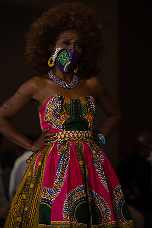 Charlotte Seen Fashion show November 2020-2309