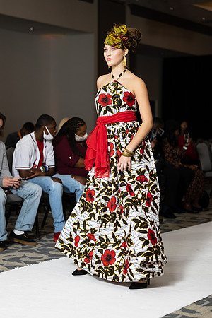 Charlotte Seen Fashion show November 2020-2311