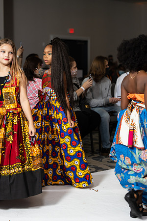 Charlotte Seen Fashion show November 2020-2318