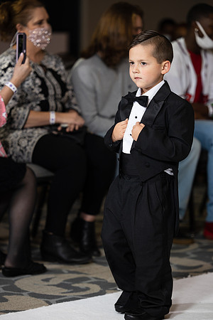 Charlotte Seen Fashion show November 2020-2348