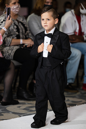Charlotte Seen Fashion show November 2020-2349