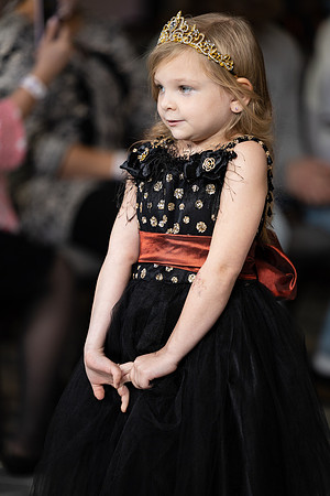 Charlotte Seen Fashion show November 2020-2359