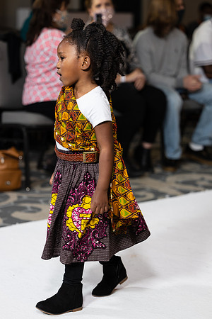 Charlotte Seen Fashion show November 2020-2365