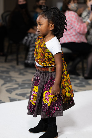 Charlotte Seen Fashion show November 2020-2367