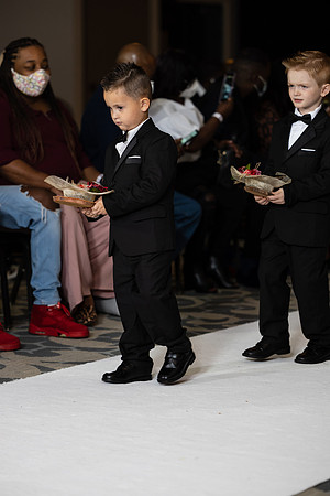 Charlotte Seen Fashion show November 2020-2374