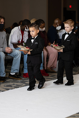 Charlotte Seen Fashion show November 2020-2375