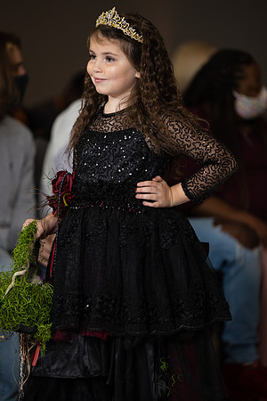 Charlotte Seen Fashion show November 2020-2417