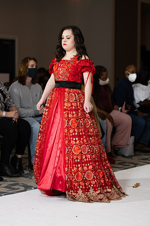 Charlotte Seen Fashion show November 2020-2437