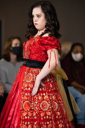 Charlotte Seen Fashion show November 2020-2443