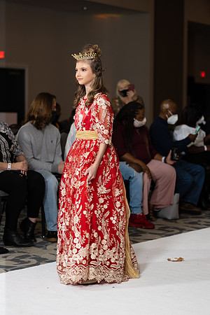 Charlotte Seen Fashion show November 2020-2455