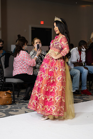 Charlotte Seen Fashion show November 2020-2464