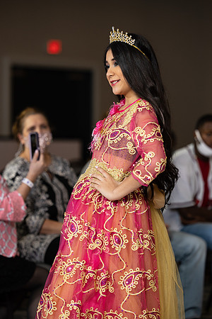 Charlotte Seen Fashion show November 2020-2466